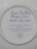 1992 Avon How Do You Wrap Love! Mother's Day 1992 5" 22K Gold Rimmed Porcelain Collector Plate