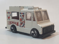 2001 Hot Wheels Good Humor "I Scream" Clown White Catering Truck Die Cast Toy Car Vehicle