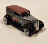 2013 Hot Wheels Pop Culture: The Muppets '34 Ford Sedan Grey and Maroon Die Cast Toy Car Vehicle