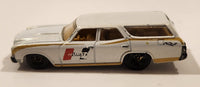 2014 Hot Wheels HW Workshop Performance 1970 Chevrolet Chevelle SS Wagon white Die Cast Toy Car Vehicle