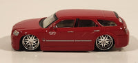 2005 Maisto Playerz Dodge Magnum RT Station Wagon Red Die Cast Toy Car Vehicle with Rubber Tires