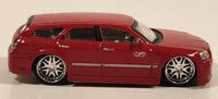 2005 Maisto Playerz Dodge Magnum RT Station Wagon Red Die Cast Toy Car Vehicle with Rubber Tires