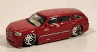 2005 Maisto Playerz Dodge Magnum RT Station Wagon Red Die Cast Toy Car Vehicle with Rubber Tires