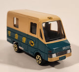 Tomica Kuroneko Yamato Delivery Truck W8010 Green Tan Die Cast Toy Car Vehicle New in Box