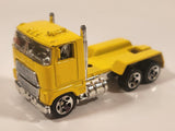 1999 Hot Wheels Constructions Site Playset Ford Stake Bed Truck Yellow Die Cast Toy Car Vehicle