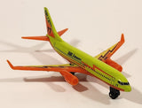 2007 Matchbox Boeing 737-800 Bolt Airways Airplane Fluorescent Yellow and Orange Die Cast Toy Aircraft