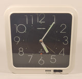 Vintage Toshiba Quartz Glow In The Dark Hands Wall or Desk Alarm Clock Model TCQ-104S New in Box