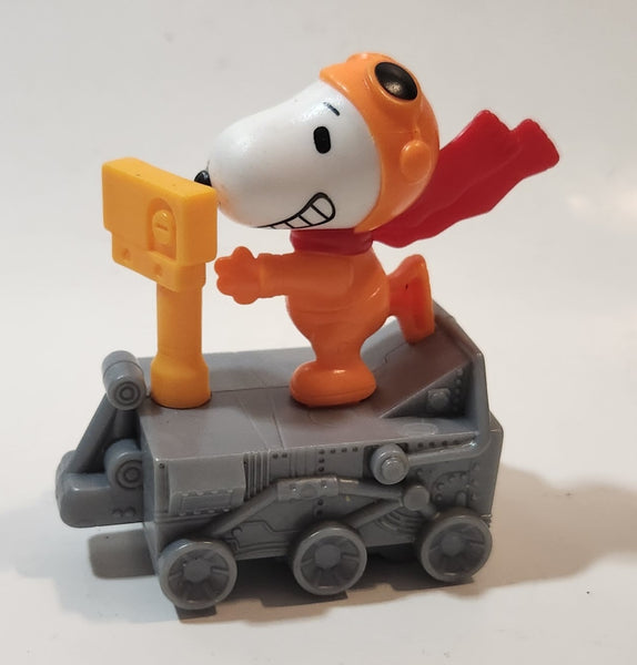 2019 McDonald's Peanuts #6 Snoopy NASA Space Buggy 3 1/2" Long Toy Figure Vehicle