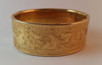 Vintage Art Nouveau Etched Floral Gold-look Metal Hinged Bangle