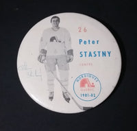 1981-82 Peter Stastny #26 Centre Quebec Nordiques NHL Hockey Collectible Button Pin