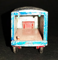 1967-1972 Lesney Matchbox No. 44 GMC Refrigerator Truck Red/Blue (Bumper, No Tow, w/ Door Stop) (A) - Treasure Valley Antiques & Collectibles