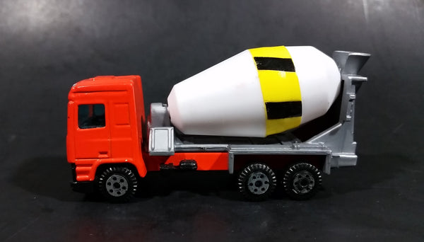 Rare 1980s Yatming Fastwheels Orange Cement Mixing Truck No. 2300 Die Cast Toy Truck Vehicle