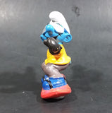 1997 Schleich Germany Peyo Puffo Smurf Snowboarder 2 3/8" PVC Figurine - Made in Portugal