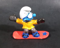 1997 Schleich Germany Peyo Puffo Smurf Snowboarder 2 3/8" PVC Figurine - Made in Portugal