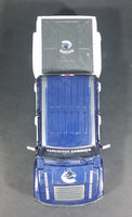 2009 Maisto Top Dog Collectible Vancouver Canucks NHL Hockey Hummer H3T Truck 1/26 Scale Die Cast Toy Car Vehicle