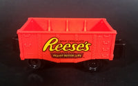 2013 Lionel Little Lines Reese's Milk Chocolate Peanut Butter Cups Orange Train Car - Treasure Valley Antiques & Collectibles