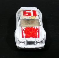 1980s Yatming Ford Thunderbird White 19 Red Flames No. 1033 Die Cast Toy Car Vehicle - Made in Thailand - Treasure Valley Antiques & Collectibles