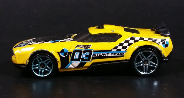 2012 Hot Wheels Thrill Racers City Stunt Fast Fish Yellow Die Cast Toy Race Car Vehicle - Treasure Valley Antiques & Collectibles