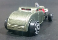 2013 Maisto Fresh Metal Knuckle Dragger Army Green Hot Rod Die Cast Toy Car Vehicle - Treasure Valley Antiques & Collectibles