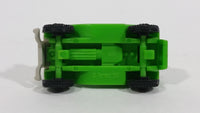 1991 Ferrero Kinder Surprise Classic Antique Snap Together Plastic Miniature Green Toy Car Vehicle