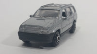 Motor Max Jeep Grand Cherokee Silver Grey No. 6072 Die Cast Toy SUV Car Vehicle - Treasure Valley Antiques & Collectibles