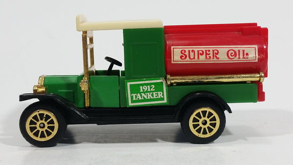 Vintage Reader's Digest High Speed Corgi 1912 Tanker Truck Green Red "Super Oil" No. 502 Classic Die Cast Toy Antique Car Vehicle