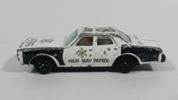 1980s Yatming Dodge Monaco Sheriff Highway Patrol 18 Police Cop White Black Die Cast Toy Car Emergency Rescue Vehicle