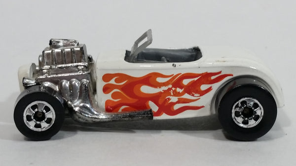 Vintage 1981 Hot Wheels Street Rodder White Die Cast Toy Car Vehicle