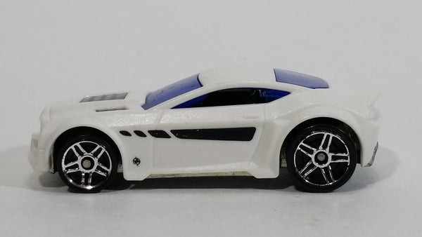 2012 Hot Wheels Light Speeders Torque Twister White Die Cast Toy Car Vehicle