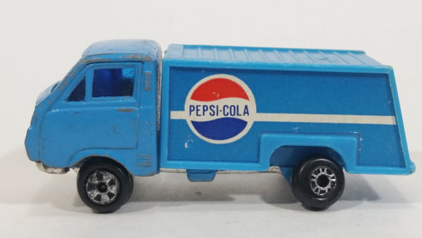 Vintage Yatming Style Pepsi-Cola Soda Pop Beverages Blue Delivery Truck Die Cast Toy Car Vehicle Made in Hong Kong