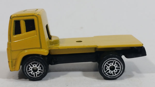 Maisto Ladder Truck Mustard Yellow Semi Truck Die Cast Toy Car Vehicle