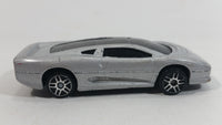 Maisto Jaguar XJ220 Silver Die Cast Toy Car Vehicle