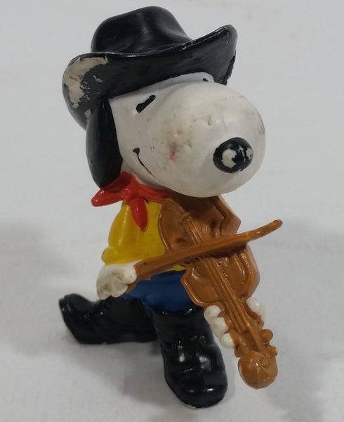 Vintage United Features Peanuts Snoopy Musician Playing a Violin PVC Toy Figure Made in Hong Kong