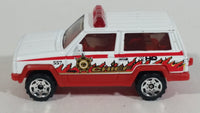 2002 Matchbox Rescue Chiefs Jeep Cherokee White Die Cast Toy Car Rescue Emergency Firefighting Vehicle