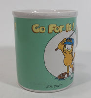 Enesco United Features Syndicate Jim Davis "Go For It!" Garfield Golfing Ceramic Coffee Mug