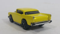 Very Rare 1999 Hot Wheels Arco Hauler '57 Chevy Exposed Engine Limited Edition Yellow Die Cast Toy Car Hot Rod Vehicle