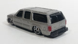 Maisto 2001 Chevrolet Suburban Silver Die Cast Toy Car SUV Vehicle