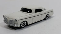 Maisto Chrysler 1956 300B White Die Cast Toy Classic Car Vehicle