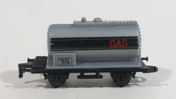 1990s Soma Train Gas Fuel Tanker Car 402107 - 10140 Grey Black Plastic Toy Railroad Vehicle