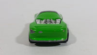 2000 Hot Wheels Buick Wildcat Green Plastic Body Die Cast Toy Car Vehicle