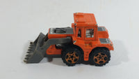 1996 Matchbox Tractor Shovel Orange No. 29 Die Cast Toy Construction Building Equipment Vehicle