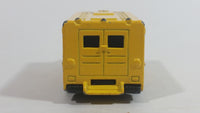 Maisto Panel Van Extreme Vertical Ramps Skateboarding Van Yellow Die Cast Toy Car Vehicle