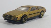 2010 Hot Wheels '81 DeLorean DMC-12 Brushed Metalflake Gold Bronze Die Cast Toy Car Vehicle