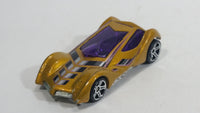 2004 Hot Wheels Sinistra Gold and Purple Die Cast Toy Car Vehicle