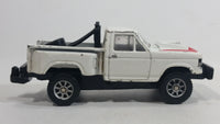 2005 Maisto Hot Zone 4X4 White Pickup Truck Die Cast Toy Car Vehicle