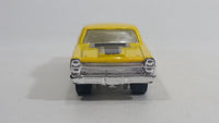 2010 Hot Wheels Muscle Mania '66 Ford Fairlane GT Yellow Die Cast Toy Muscle Car Vehicle