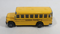 2010 Maisto Fresh Metal School District 2 School Bus Yellow Die Cast Toy Car Vehicle