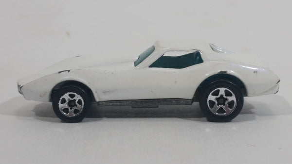 1994 Hot Wheels Chevrolet Corvette Stingray White Die Cast Toy Car Vehicle