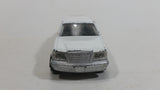 1992 Road Champs Deluxe Series Airport Limousine White Die Cast Toy Car Vehicle With Opening Doors and Sliding Sunroof