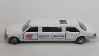 1992 Road Champs Deluxe Series Airport Limousine White Die Cast Toy Car Vehicle With Opening Doors and Sliding Sunroof